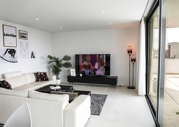 Apartment Beautiful With Private Pool In Higueron West *